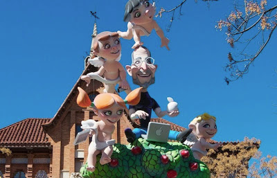steve jobs en las fallas de valencia